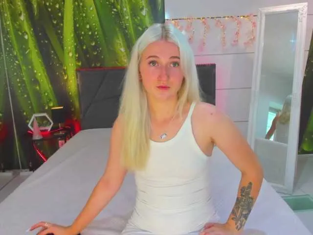 HollyTaillor Image 13