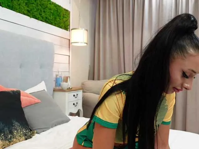 JenniferLovve Image 2