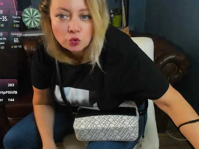 JessicaFoxie Image 13