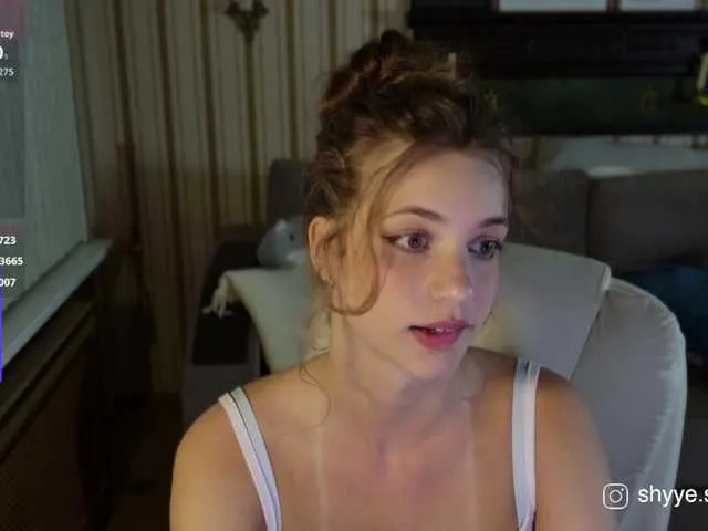 SarahSupershy Image 17