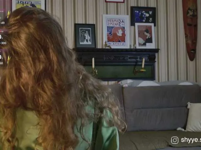 SarahSupershy Image 2