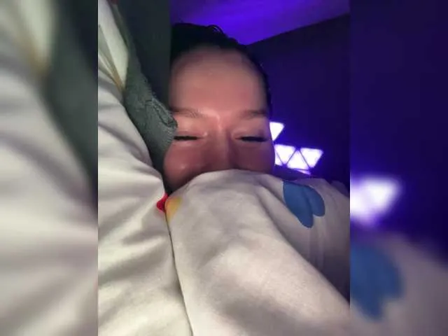 whiteTEAa's Thumb Image