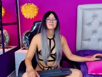 crystal_rouge's Thumb Image