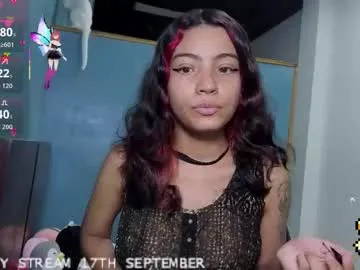 helia_n_amy Image 16