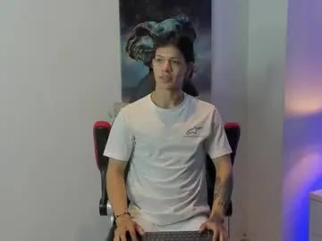 tony_petrov Image 14