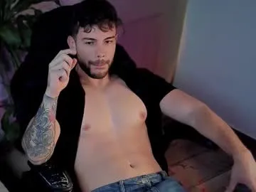 valenthinoking Image 18