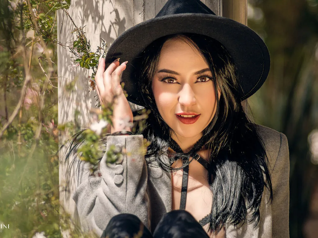 LunaSilvestre's Thumb Image