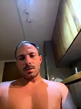 Adventurehotman Image 3