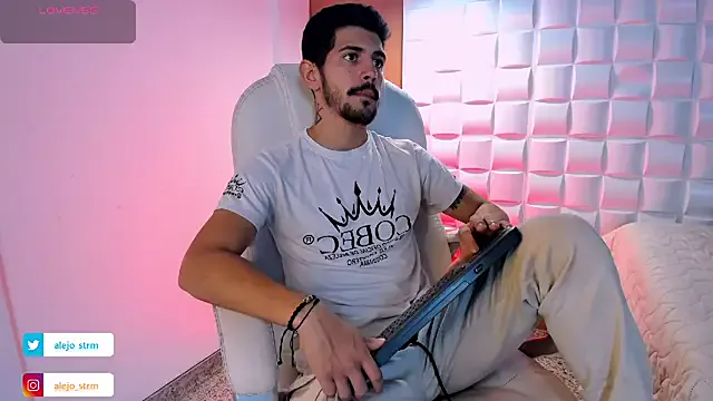 AlejandroStormm Image 12