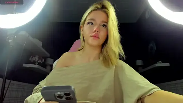 Anna_Robinson Image 13