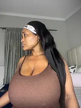 Bustygoddess32 Image 8