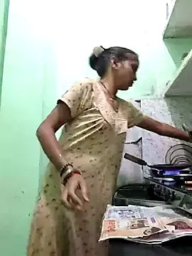 Hotty-Nidhi Image 14