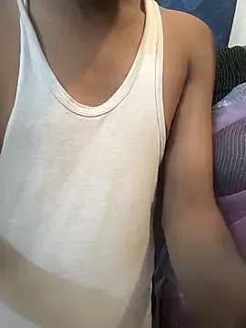 Kissing_Couple Image 10