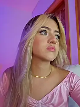 MaryMoon_'s Thumb Image