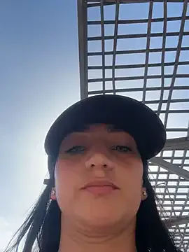 Ninabigtitied Image 16