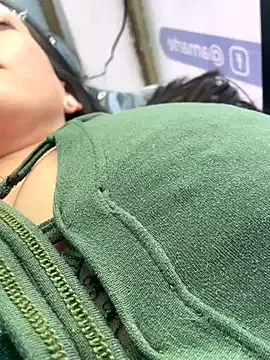 Ninabigtitied Image 8