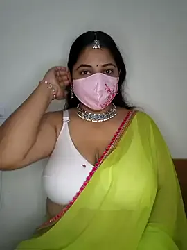 PRIYA_THE_QUEEN Image 3