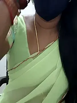 Tamil_Meera12 Image 3