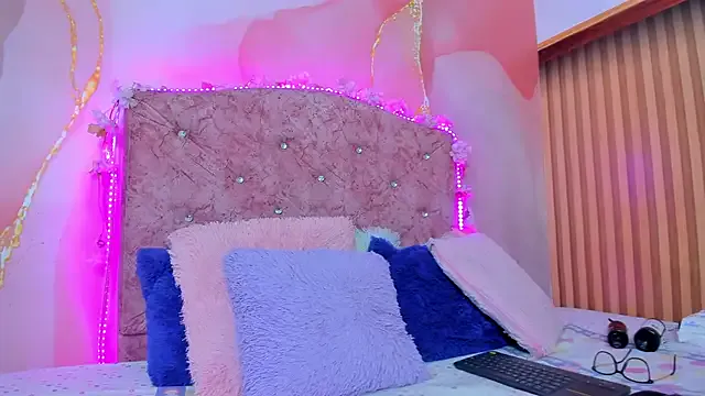 violet_taylor_ Image 12